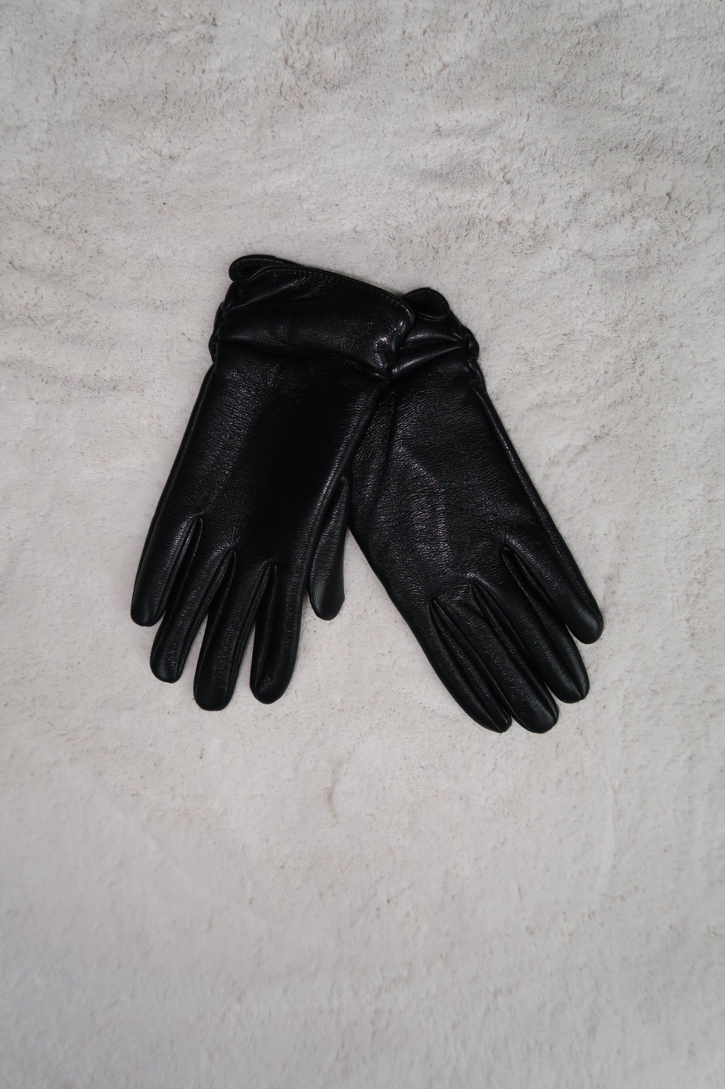 LEATHER GLOVES