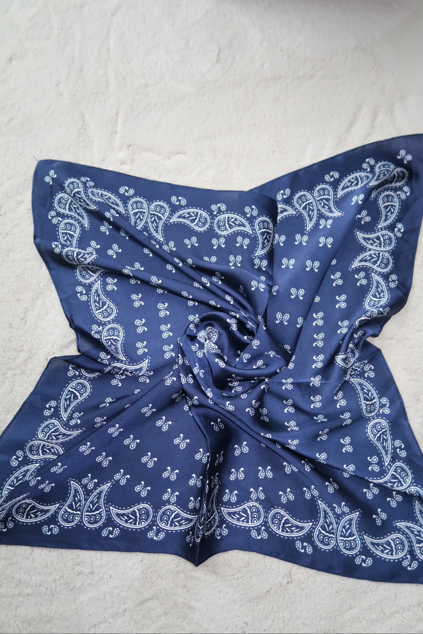 SATIN BANDANA