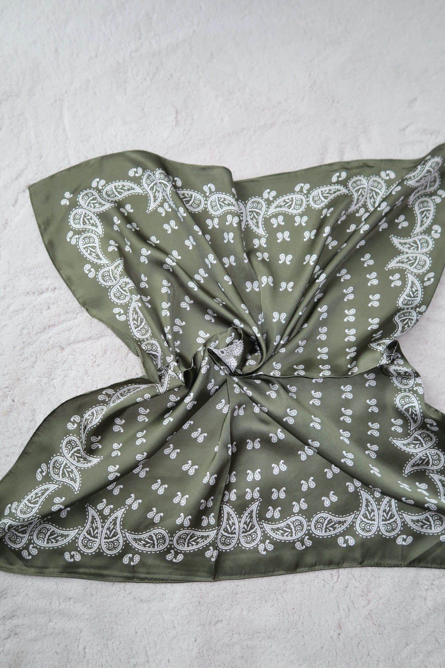 SATIN BANDANA