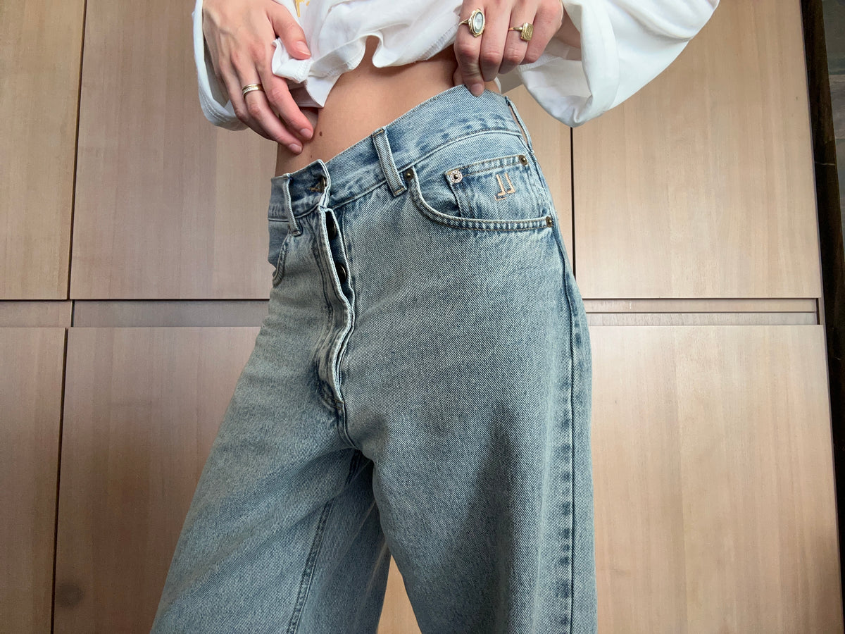 TRAVIS JEANS